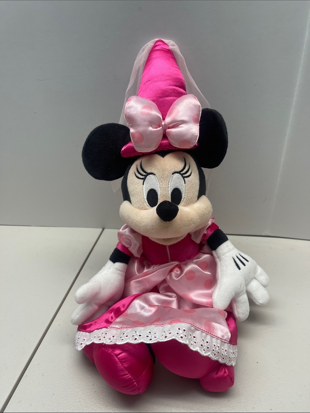 Authentic Disney Park Pink Minnie Mouse Princess Stuffed Plush 14" w/Satin Dress - Picture 2 of 5